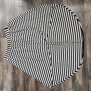 Charlotte Russe skirt sz l